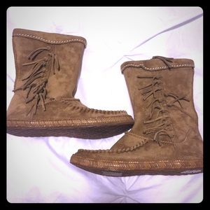 Ugh - Women's Brown Hyland Mid-calf Fringe Boot